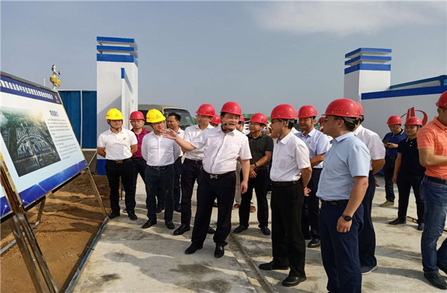 海南省副省长沈丹阳到wnsr威尼斯海南项目指导工作